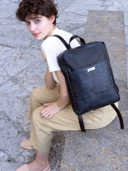 Granit Rucksack von frisch Beutel aus schwarzem Leder und geprägtem Leder in Kroko