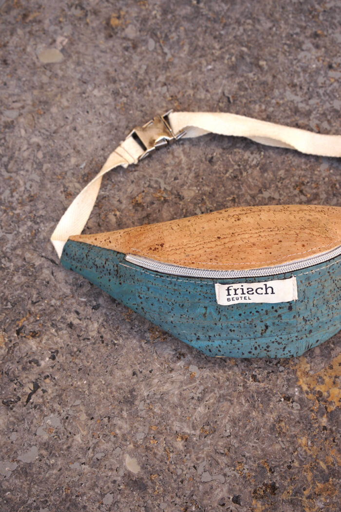 Vegane Bauchtasche für Kinder aus Kork von frisch Beutel