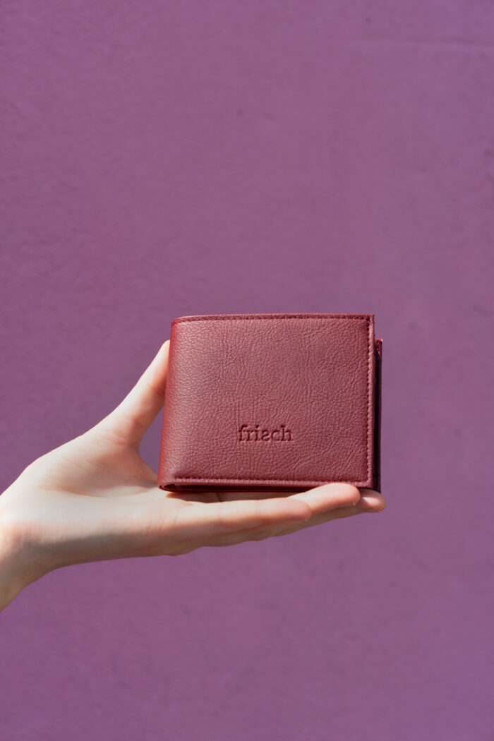 Produktbild Brieftasche aus Apfelleder in Bordeaux